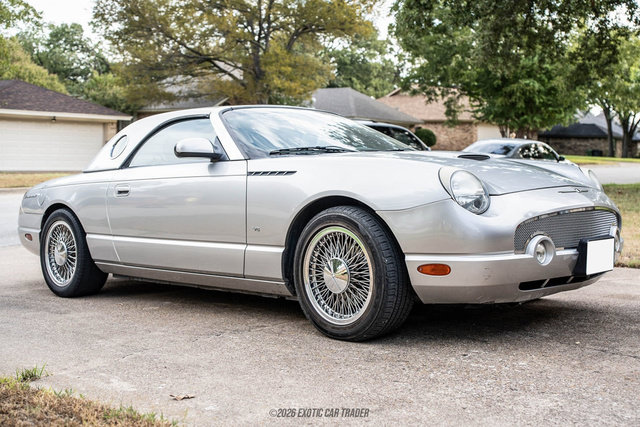 Used 2004 Ford Thunderbird RWD image 10