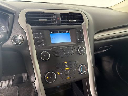 Used 2020 Ford Fusion S FWD image 15