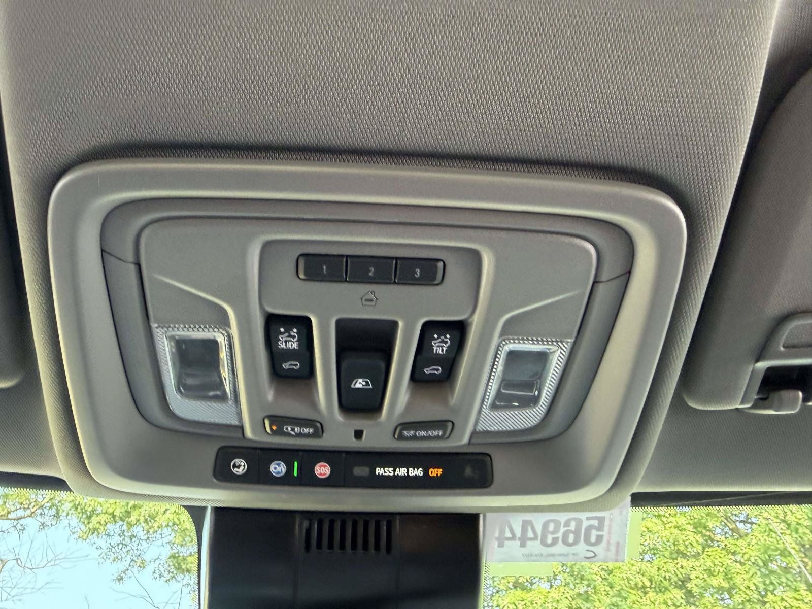 Certified 2025 Chevrolet Silverado 1500 RST w/ Convenience Package II AWD/4WD image 30