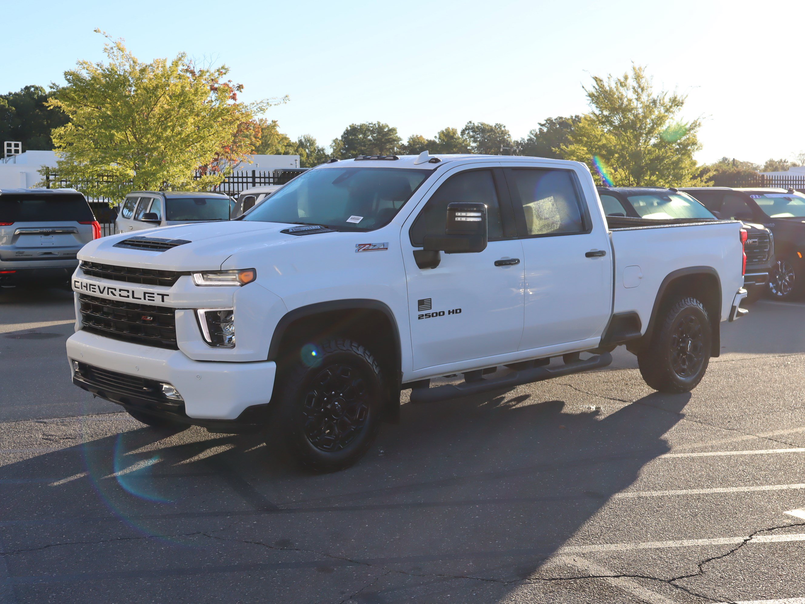 Used 2022 Chevrolet Silverado 2500 LTZ w/ LTZ Plus Package AWD/4WD image 5