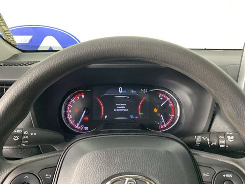 Used 2024 Toyota RAV4 XLE w/ Convenience Package FWD image 22