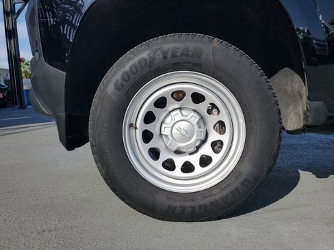 Used 2024 Chevrolet Colorado W/T image 6