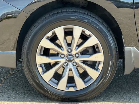 Used 2018 Subaru Outback 2.5i Touring w/ Popular Package #3 AWD/4WD image 33