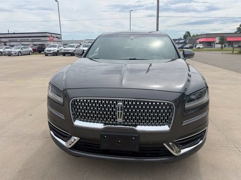Used 2019 Lincoln Nautilus Select AWD/4WD image 9