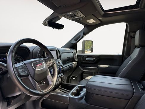 Used 2023 GMC Sierra 3500 AT4 w/ AT4 Premium Plus Package AWD/4WD image 9