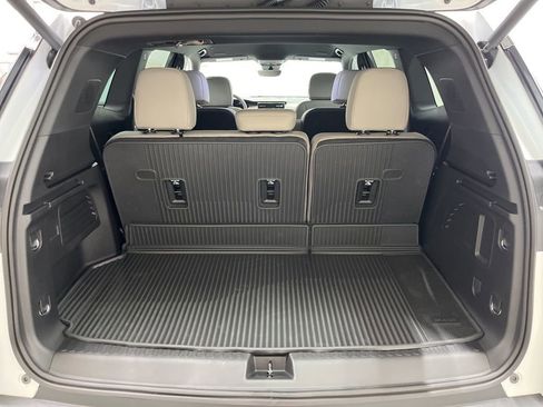 New 2026 GMC Acadia Elevation w/ Elevation Premium Package FWD image 25