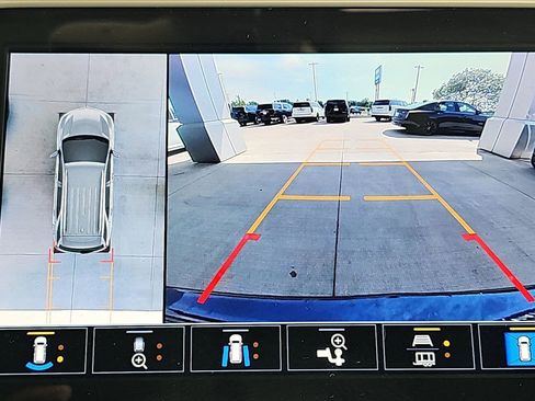 Used 2022 Chevrolet Equinox LT AWD/4WD image 29