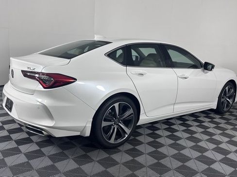 Used 2025 Acura TLX w/ Technology Package image 7
