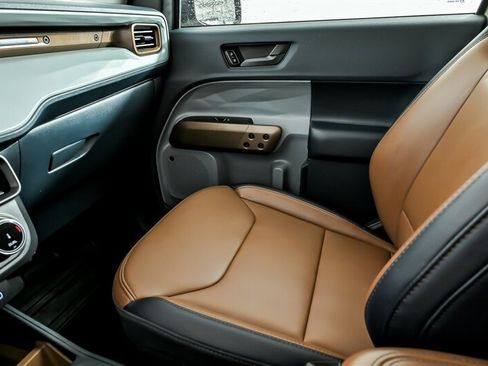 Used 2024 Ford Maverick Lariat FWD image 31