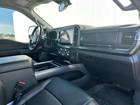 Used 2024 Ford F250 Lariat w/ Sport Appearance Package AWD/4WD image 27