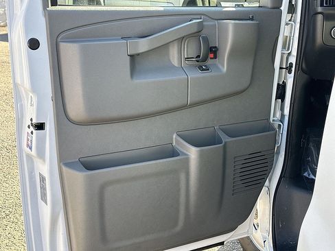 New 2026 GMC Savana 2500 w/ Driver Convenience Package RWD image 16