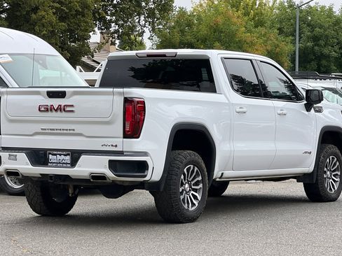 Used 2023 GMC Sierra 1500 AT4 image 4