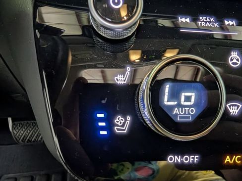Used 2023 INFINITI QX60 Luxe AWD/4WD image 24