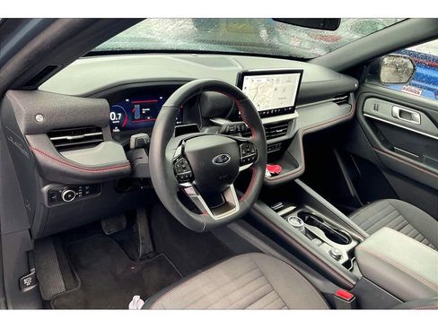 Used 2025 Ford Explorer ST-Line image 14