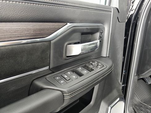 New 2026 RAM 3500 Laramie AWD/4WD image 21