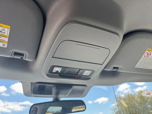 Certified 2025 Ford F250 XLT AWD/4WD image 32
