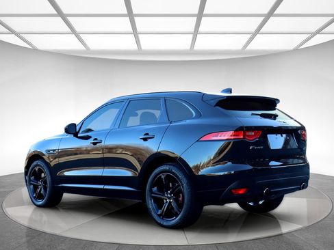 Used 2018 Jaguar F-PACE R-Sport image 6