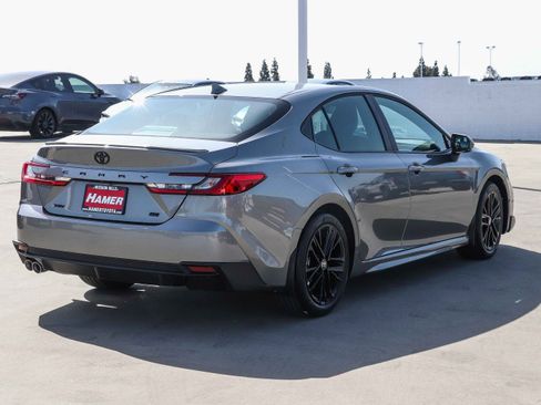 Used 2026 Toyota Camry SE w/ Convenience Package FWD image 7