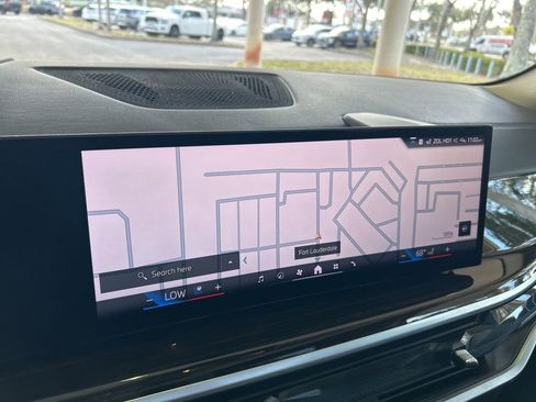 Used 2025 BMW X7 xDrive40i image 10