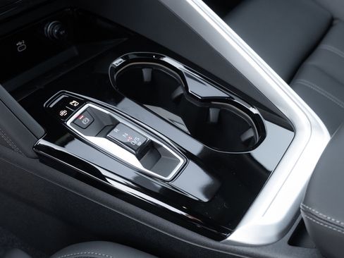 New 2025 Audi Q5 Premium Plus image 17