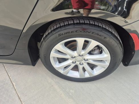 Used 2016 Chrysler 200 LX FWD image 9