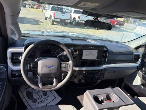 Used 2025 Ford F250 XLT AWD/4WD image 15