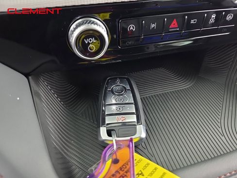 New 2026 Ford Explorer Active image 23