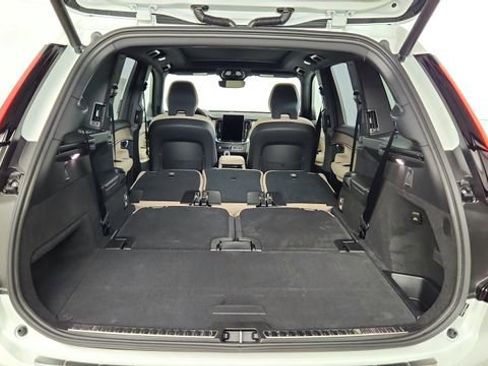 Used 2026 Volvo XC90 B6 Plus w/ Protection Package Premier AWD/4WD image 44
