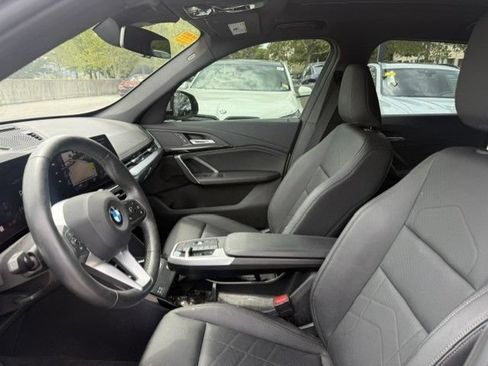 Used 2023 BMW X1 xDrive28i w/ Convenience Package AWD/4WD image 3