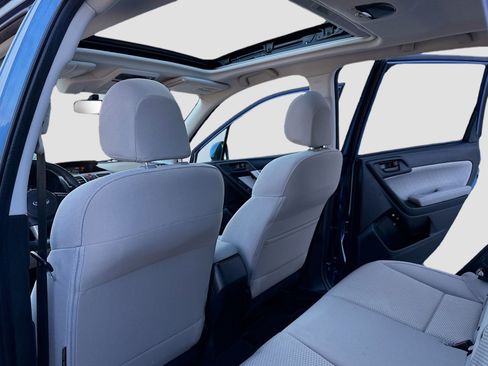 Used 2018 Subaru Forester 2.5i Premium image 6