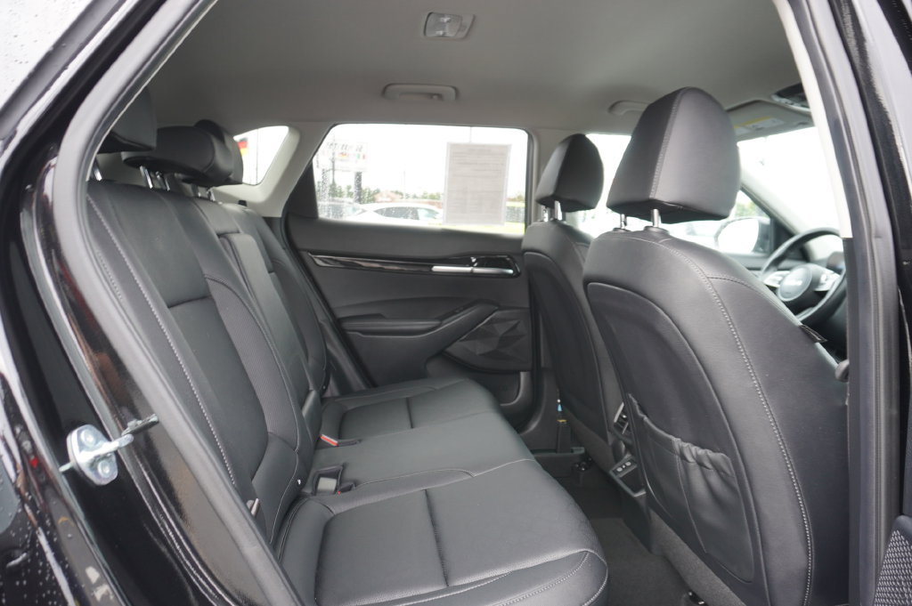 Used 2025 Kia Seltos EX AWD/4WD image 26