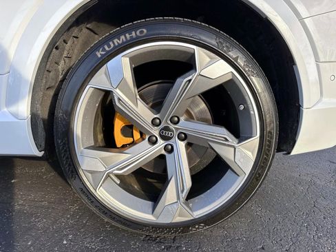 Used 2023 Audi e-tron S Premium Plus w/ Black Optic Package image 10