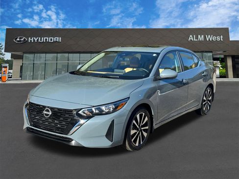 Used 2024 Nissan Sentra SV w/ SV Premium Package image 1