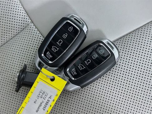 Used 2022 Hyundai Palisade Limited FWD image 22