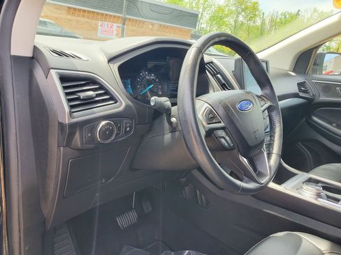 Used 2023 Ford Edge SEL w/ Convenience Package AWD/4WD image 16