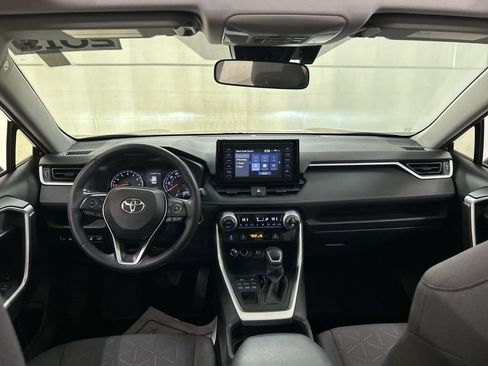 Used 2019 Toyota RAV4 XLE w/ Convenience Package AWD/4WD image 18
