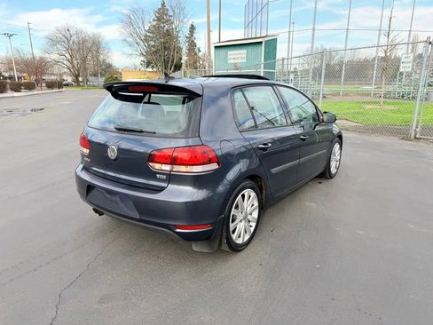 Used 2011 Volkswagen Golf TDI image 5