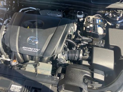 Used 2018 MAZDA MAZDA3 Touring FWD image 23