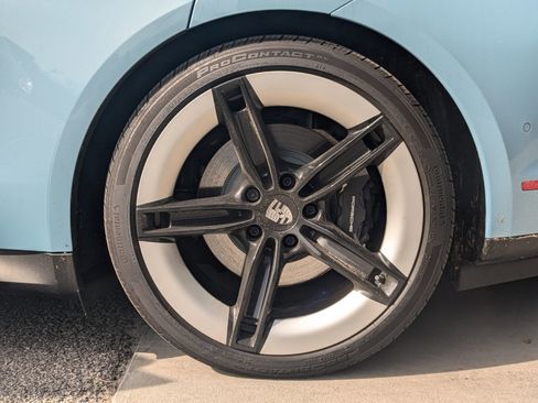 Certified 2025 Porsche Taycan RWD image 27