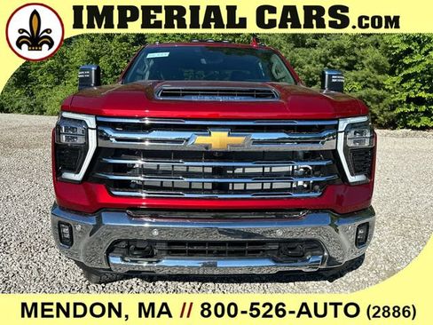 New 2026 Chevrolet Silverado 3500 LTZ w/ LTZ Premium Package AWD/4WD image 4