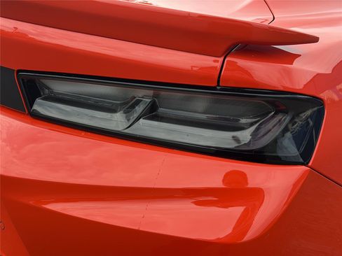 Used 2018 Chevrolet Camaro SS w/ Hot Wheels Edition RWD image 45