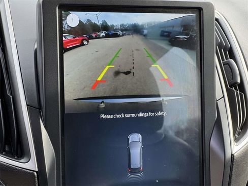 Used 2024 Ford Edge SEL image 4