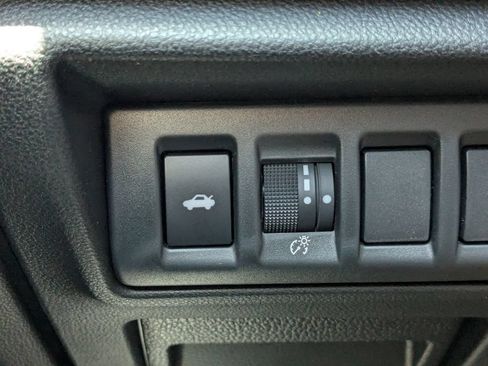 Used 2025 Subaru Legacy Premium AWD/4WD image 27