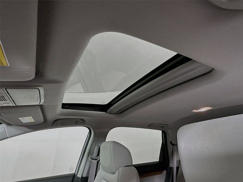 Used 2021 Honda CR-V EX image 17