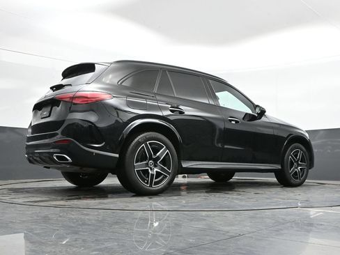 Used 2023 Mercedes-Benz GLC 300 image 36