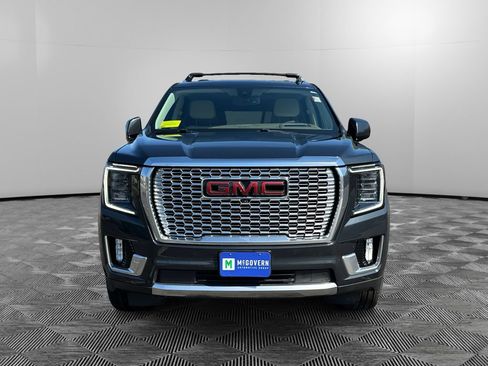 Used 2021 GMC Yukon Denali w/ LPO, Illumination Package AWD/4WD image 8