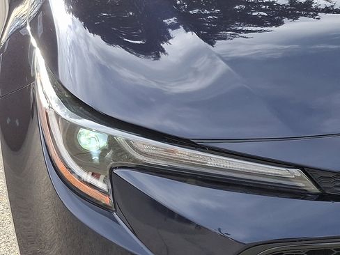 Used 2022 Toyota Corolla LE image 9