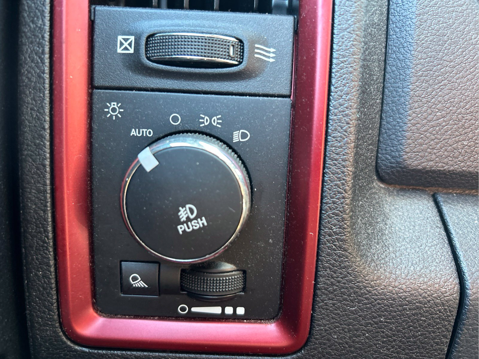 Certified 2016 RAM 1500 Rebel w/ Luxury Group AWD/4WD image 25