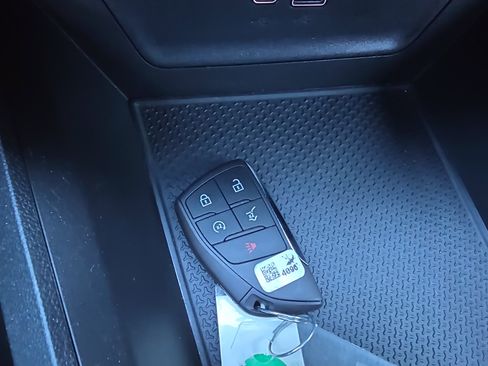 Used 2025 Chevrolet Equinox RS w/ Safety and Technology Package image 41