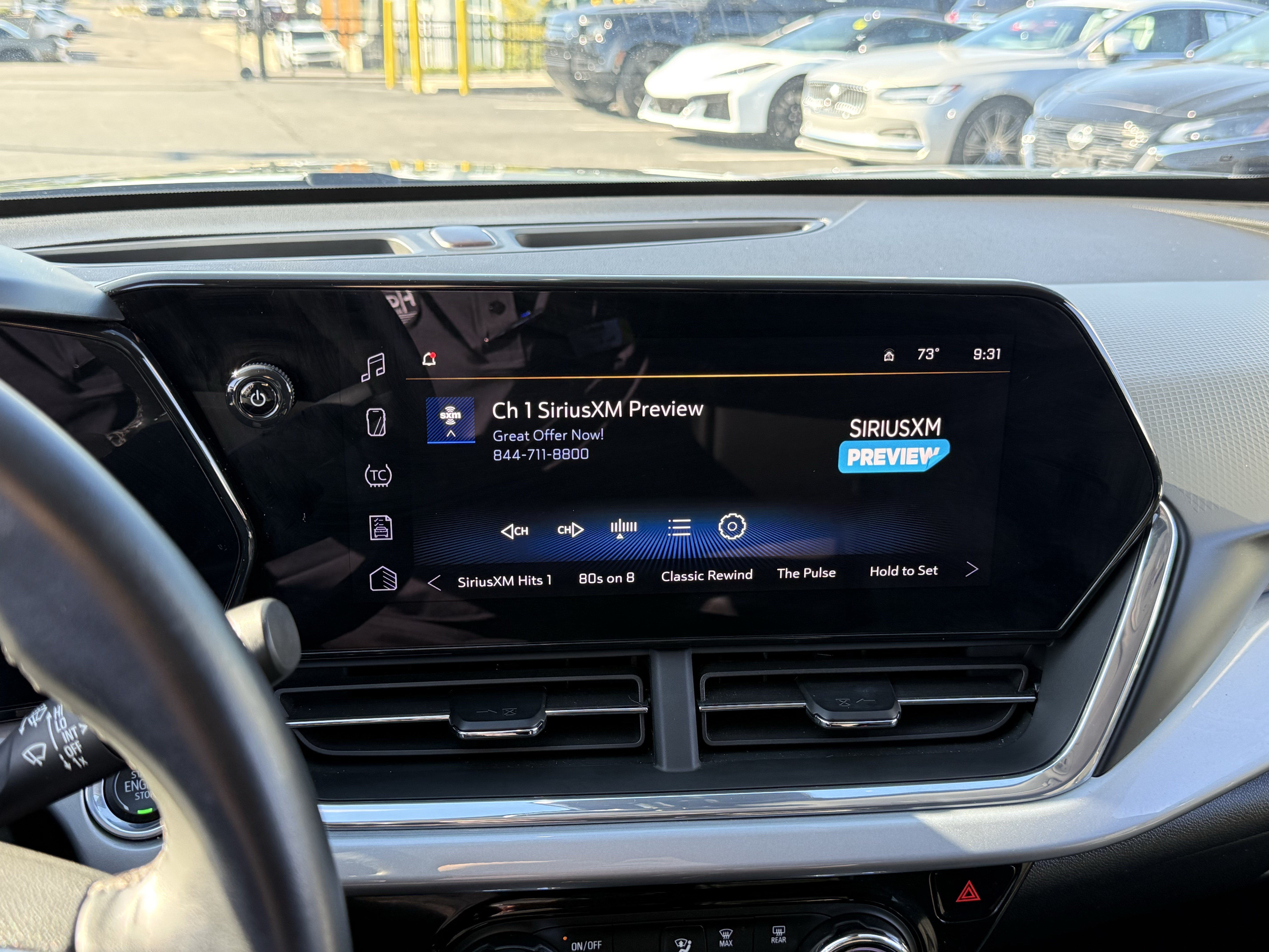 Used 2025 Chevrolet Trax LT w/ LT Convenience Package FWD image 25